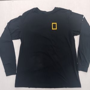 Men's National Geographic Long Sleeve T-Shirt. Size XL. RN# 150598.